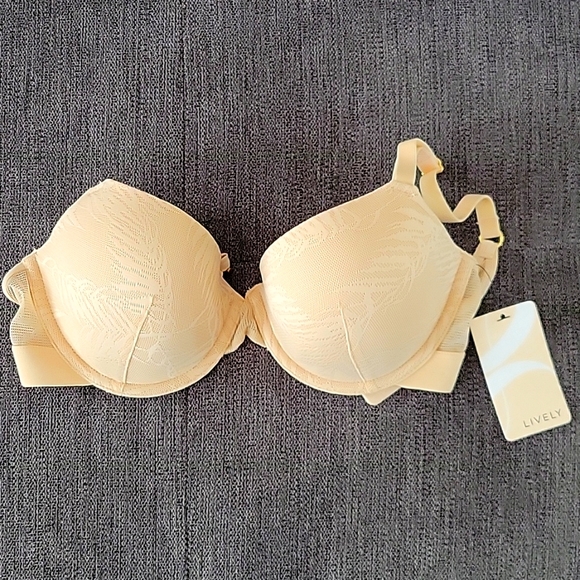 NWT Lively Smooth Lace T-shirt bra in Toasted Almond 34B - Picture 1 of 5